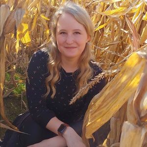 Meet your Posher, Emma